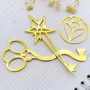 شعار مخصص من المعدن OEM ، علامة اسم مجوهرات أنيقة ، شارة دبوس بروش بحروف ذهبية وفضية
