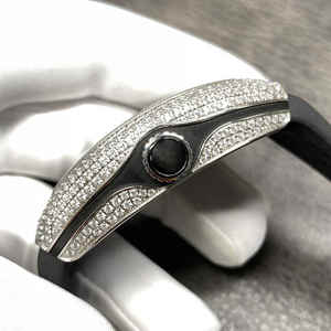 Montre pour homme de haute qualité avec un cadran serti de moissanite et entièrement ornée de diamants, best-seller - Product Image 2