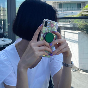 Support de téléphone minimaliste en cuir PU japonais et coréen, avec airbag, crochet adhésif multifonctionnel créatif, tendance Instagram. - Product Image 1