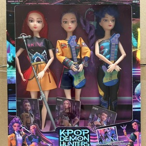 <span class=keywords><strong>Muñeca</strong></span> Gótica Witch Hunters K-Hunter de 33 cm, de Plástico, con Múltiples Atuendos, Musical, Estilos Modernos y Geniales - Product Image 3