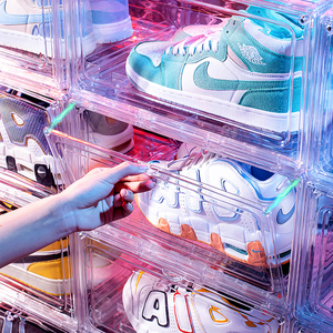 Porte de chute latérale d'affichage en acrylique clair personnalisé Sneaker empilable avec aimants - Product Image 2