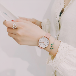 Set di 2 pezzi di orologi da polso alla moda con strati rosa pesca - Product Image 1