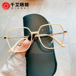 Gafas de mujer T5-21029 con montura rectangular irregular, lentes de PC con filtro de luz azul, montura ancha y puente medio, Taizhou - Product Image 2