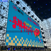 Venta al por mayor Pushunled Dynamic LED Poster Display para eventos deportivos DJ Booths Centros comerciales en tiempo real Tiendas al por menor
