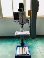 Bor lubang bor tegak dan mesin pemadap
