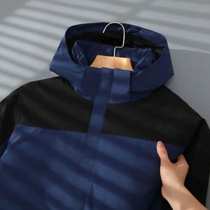 Chaqueta Impermeable con Capucha Desmontable para Hombre, Personalizable con Logotipo, para Senderismo y Camping, Cortavientos Transpirable - Product Image 4