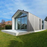 Villas de luxe préfabriquées à deux étages de style moderne, à montage rapide, avec structure en acier galvanisé et résistance au vent de plus de 121 mph
