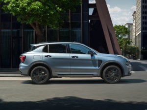Nuevo Auto <span class=keywords><strong>Lynk</strong></span> & <span class=keywords><strong>Co</strong></span> <span class=keywords><strong>01</strong></span> 2025 2.0TD Pro SUV de 5 Plazas Gasolina Turboalimentado R19 Volante a la Izquierda Automático Interior Oscuro - Product Image 2