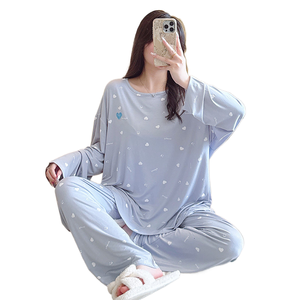 طقم بيجامات مودال للنوم، ربيعي وخريفي، بتصميم أنيق مع حشوات صدر، أكمام طويلة وبنطلون، مقاسات كبيرة 230 جين فات إم - Product Image 1