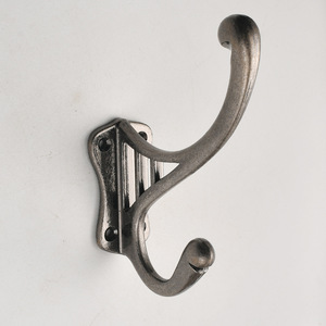 Gancho Doble de Aleación de Zinc Plateado Antiguo para Baño, Estilo Escandinavo, Anticorrosión - Product Image 1