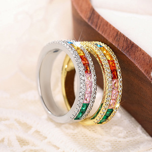 Anello dal Design Colorato per Donne - Product Image 4