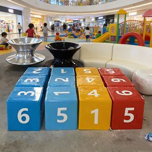 Tabouret cube Y141 <span class=keywords><strong>en</strong></span> FRP multicolore, design moderne, pour centre commercial, aéroport, salon, hall d'exposition, chaise légère empilable - Product Image 3