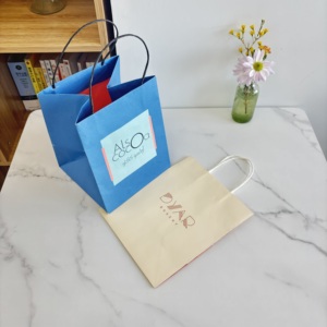 ถุงกระดาษพิมพ์ลายแบบกำหนดเองคุณภาพสูงพร้อมหูหิ้วแบบเกลียว สำหรับร้านเบเกอรี่ <span class=keywords><strong>คาเฟ่</strong></span> ร้านค้าปลีก และบรรจุภัณฑ์ของขวัญ - Product Image 4