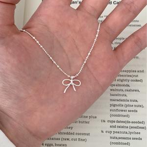 สร้อยคอจี้เงินแท้ S925 ประดับเพชรเต็มรูปทรงหมวกสโนว์แมน พร้อมไข่มุกออสเตรเลียเม็ดใหญ่สีขาว ดีไซน์หวานละมุน - Product Image 1