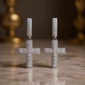 Orecchini a Croce in Oro Bianco con Diamanti Naturali Taglio Brillante Rotondo Colore G per Cerimonie Religiose Gioielli Unisex in Argento - Product Image 2