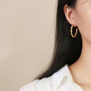 Metal New Gold Hoop Twist Cc Shape Screw Chunky <b>Earrings</b> Stainless Steel 18K Gold Plated C Shape Hoop <b>Earring</b> - Product Image 2