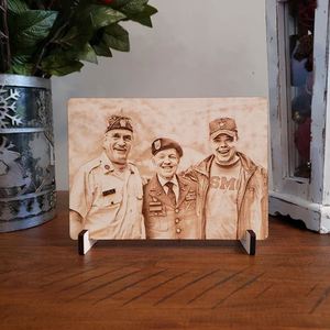 Adorno de Madera con Foto Grabada con Láser, Personalizado, Retrato Familiar, Decoración Rústica para el Hogar - Product Image 1