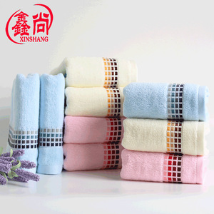 Toalla Facial de Algodón con Diseño a Cuadros Degradado, 35x75 cm, para Uso Doméstico, en Beige, Rosa y Azul - Product Image 4