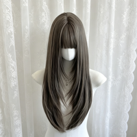 Peluca sintética larga y recta de 28 pulgadas, color gris ceniza, a la moda, con flequillo, resistente al calor, línea de cabello natural, gorra ajustable para mujer