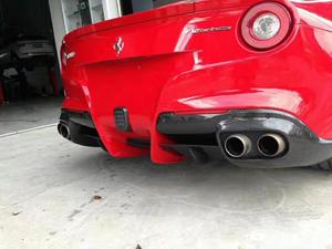 Lame avant, jupes latérales et diffuseur arrière en carbone DMC pour Ferrari F12 Berlinetta, avec séparateur en carbone - Product Image 5