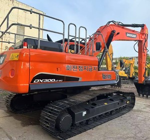 Excavadora Coreana Usada de 30 Toneladas, Doosan DX300LC-9C, con Pocas Horas de Uso, en Venta - Product Image 6