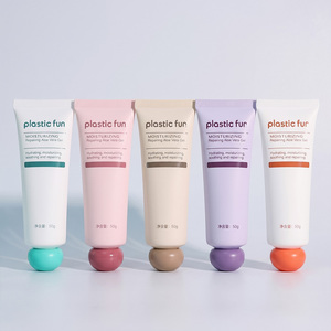 Popular Tubo de Crema de Plástico Blanco Personalizado con Diseño de Gorra, Lindo Envase Cosmético para Cuidado de la Piel con Impresión Serigráfica PCR - Product Image 5