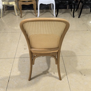 Offres Spéciales Vente en gros Prix bon marché Nouveau design Grain de bois PP Chaise en rotin en plastique pour <span class=keywords><strong>location</strong></span> d'événements - Product Image 6