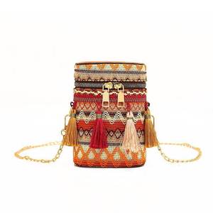 Großhandel Mode Frauen ethnischen Stil personal isierte Einzels ch ulter Umhängetasche Quaste gewebte böhmische indische Strand Eimer tasche - Product Image 6