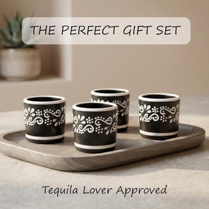 Juego de 4 Copitas de Mezcal de Cerámica Pintadas a Mano Estilo Mexicano, 50 ml, Negras y Blancas con Diseño Floral, para Degustación de Tequila, Decoración de Bar, Regalo - Product Image 4