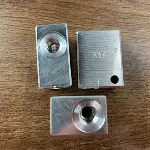 Bloc hydraulique standard AAT AAU C2U avec port de jauge, fabriqué en Chine, délai de livraison rapide, haute qualité - Product Image 1