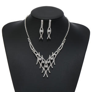 ज़िरकोनिया आभूषण सेट दुल्हन विवाह स्फटिक हीरे की चेन ज़िरकोन महिलाओं की शादी के सहायक उपकरण दुल्हन आभूषण सेट भोज उपहार - Product Image 2