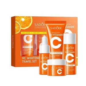 Coffret Nettoyant et Hydratant Série Voyage à la Vitamine C Cinq Fois Concentrée - Product Image 1