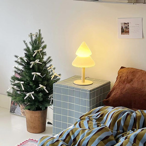 Petit arbre de Noël artificiel, décorations de bureau, petite scène intérieure, décorations faites à la main, personnalisables, décorations de style bohème - Product Image 5