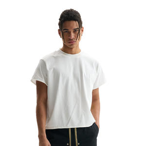 T-Shirt da Uomo Personalizzata di Alta Qualità 250 GSM, Modello Dritto per Fitness, Vestibilità Ampia, Bianca, Senza Stampe - Product Image 4