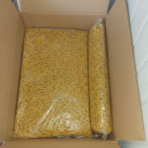 Approvisionnement en vrac d'usine sans additifs pure pulpe de jus de fruit de la passion surgelée rapide de l'usine vietnamienne - Product Image 1