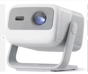 Proyector Portátil Mini en Venta, Cuerpo de Plástico Blanco con Lente y Rejilla de Ventilación, Listo para Enviar - Product Image 3