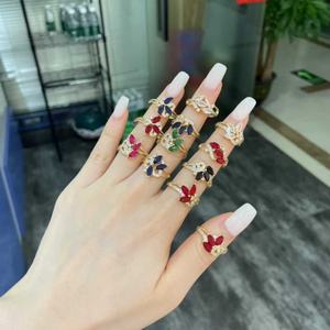 JXX Vente en gros – Ensemble de bagues de mariage tendance en laiton inaltérable, plaqué or 14 carats, avec zircone cubique 5A, pour fiançailles - Product Image 2