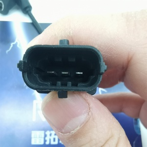 เซ็นเซอร์ตำแหน่งเพลาลูกเบี้ยวคุณภาพดี 32G90-00600 เซ็นเซอร์ความเร็ว 0281002659 สำหรับรถขุด SK130-8 อะไหล่เครื่องยนต์ D04FR - Product Image 4