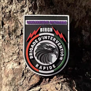 Jc Hot Bán Dập Nổi 3D Cao Su Logo Và Phù Hiệu Silicone Mềm PVC Móc Và Vòng Lặp Nhiệt Báo Chí Sắt Trên PVC Vá - Product Image 6