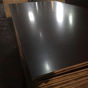 Panneaux de contreplaqué filmé noir à prix comparatif, résistants à l'humidité, pour la construction, exportés du Vietnam - Product Image 1