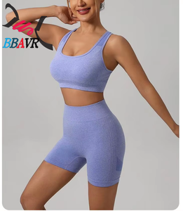Conjunto Deportivo de Dos Piezas para Mujer, Top Corto sin Costuras y Pantalones Cortos para Yoga, Verano - Product Image 6