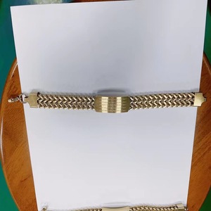 Pulsera de Cadena de Acero Inoxidable Chapada en Oro, Resistente a la Decoloración, Estilo Hip Hop, para Hombre, Gran Venta en <span class=keywords><strong>Amazon</strong></span> - Product Image 4
