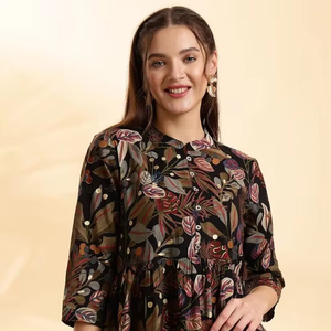 Peplum de seda pura con cuello mandarín estampado étnico para mujer - Product Image 1