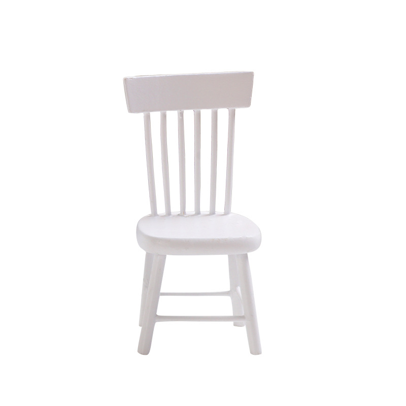 Chaise blanche