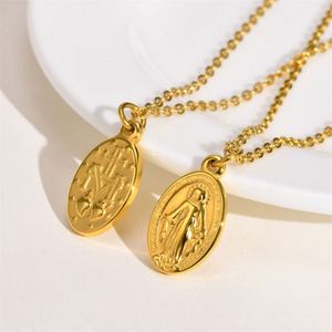 Collar de Acero Inoxidable para Mujer con Colgante Ovalado de la Virgen María - Product Image 4