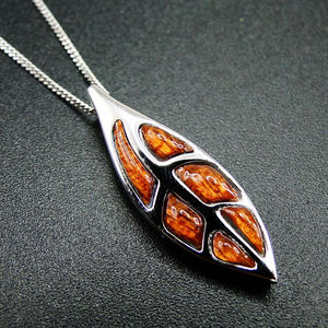 Colgante de Plata de Ley 925 con Incrustaciones de Madera de Koa y Hoja de Maile para Mujer - Product Image 5