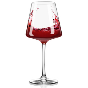 Coupe à vin rouge en plastique à rayures verticales, fabriquée au Vietnam - Product Image 1
