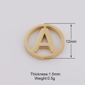 Plaqué or rond 26 A-Z <span class=keywords><strong>Alphabet</strong></span> <span class=keywords><strong>lettre</strong></span> charmes bijoux pendentif or 18K bricolage Bracelets collier fabrication de bijoux artisanat vente en gros - Product Image 2