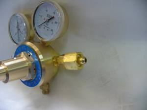 Descompresor de oxígeno industrial O2/H2/Ar/regulador de aire para oxígeno fabricado en latón, para uso en el aire - Product Image 3