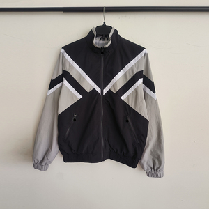 <span class=keywords><strong>Tuta</strong></span> sportiva vintage anni '90 con giacca antivento e <span class=keywords><strong>pantaloni</strong></span> jogger personalizzabili con logo, in nylon con fodera in rete, stile streetwear, 2 pezzi. - Product Image 4